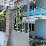 בית הארחה Garden
