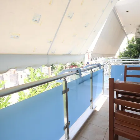 Garden 3* Himara