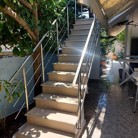 Garden * Himare